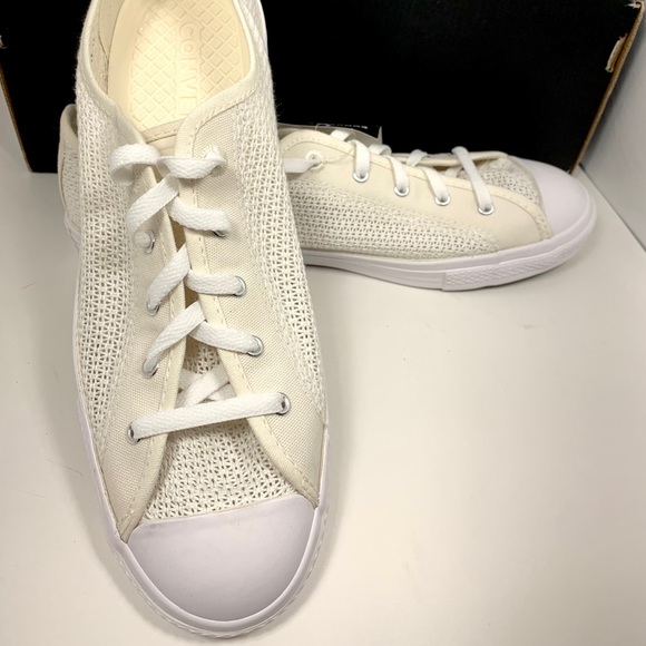 ladies dainty converse